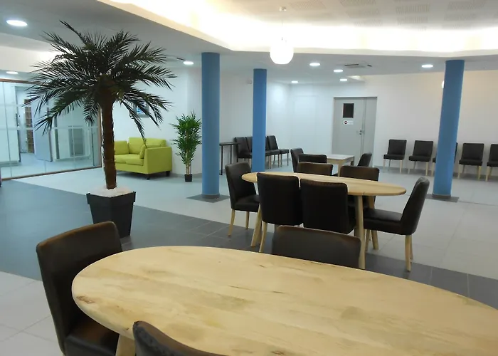 Ξενοδοχείο με διαμερίσματα Zenao - Stella