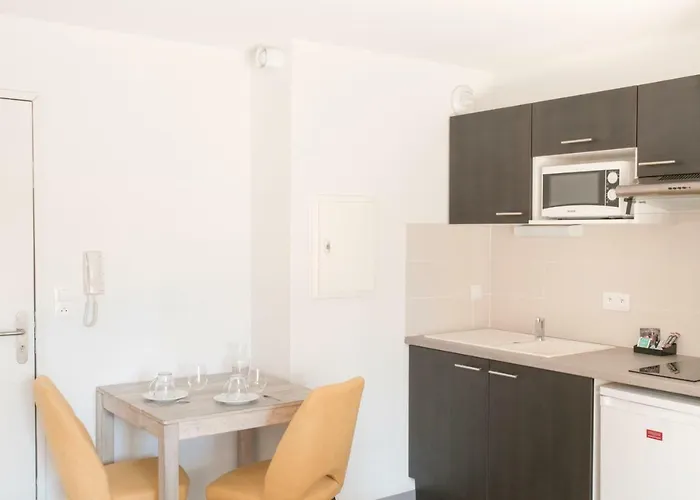 Zenao - Stella Ξενοδοχείο με διαμερίσματα 4*