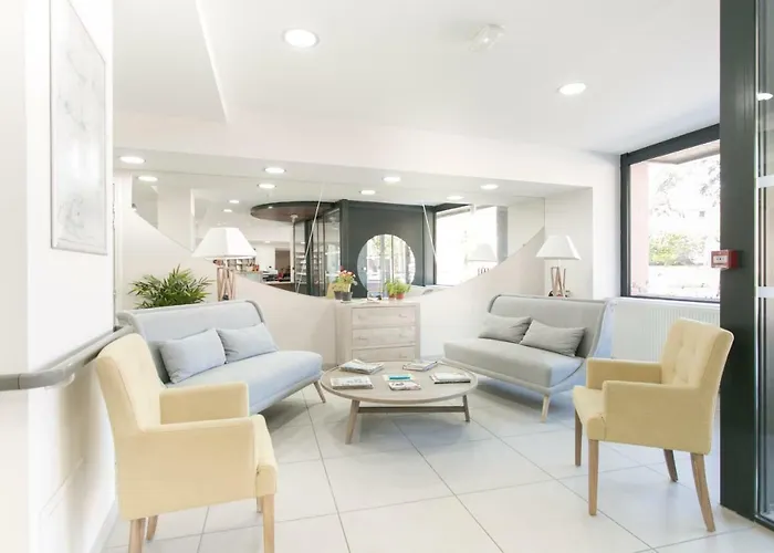 Ξενοδοχείο με διαμερίσματα Zenao - Stella