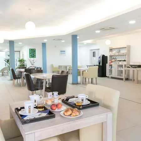 Zenao - Stella Aparthotel *